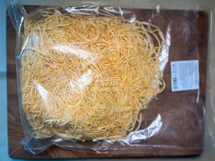 Сырный продукт ФЕРМЕРСКИЙ паутинка копченый: Сырный продукт ФЕРМЕРСКИЙ паутинка с паприкой