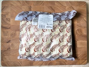 Другие закуски: Сыр 1 кг ГОРНЫЙ СЫРОВАР (Метёлка с укропом и чесноком)