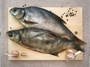 Икра макроруса вяленая: Лещ цимлянский вяленый